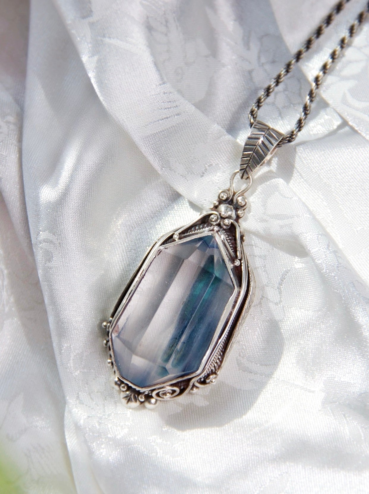 Vintage Blue Rutile Quartz Crystal Necklace – Natural Gemstone Jewelry with Healing Properties