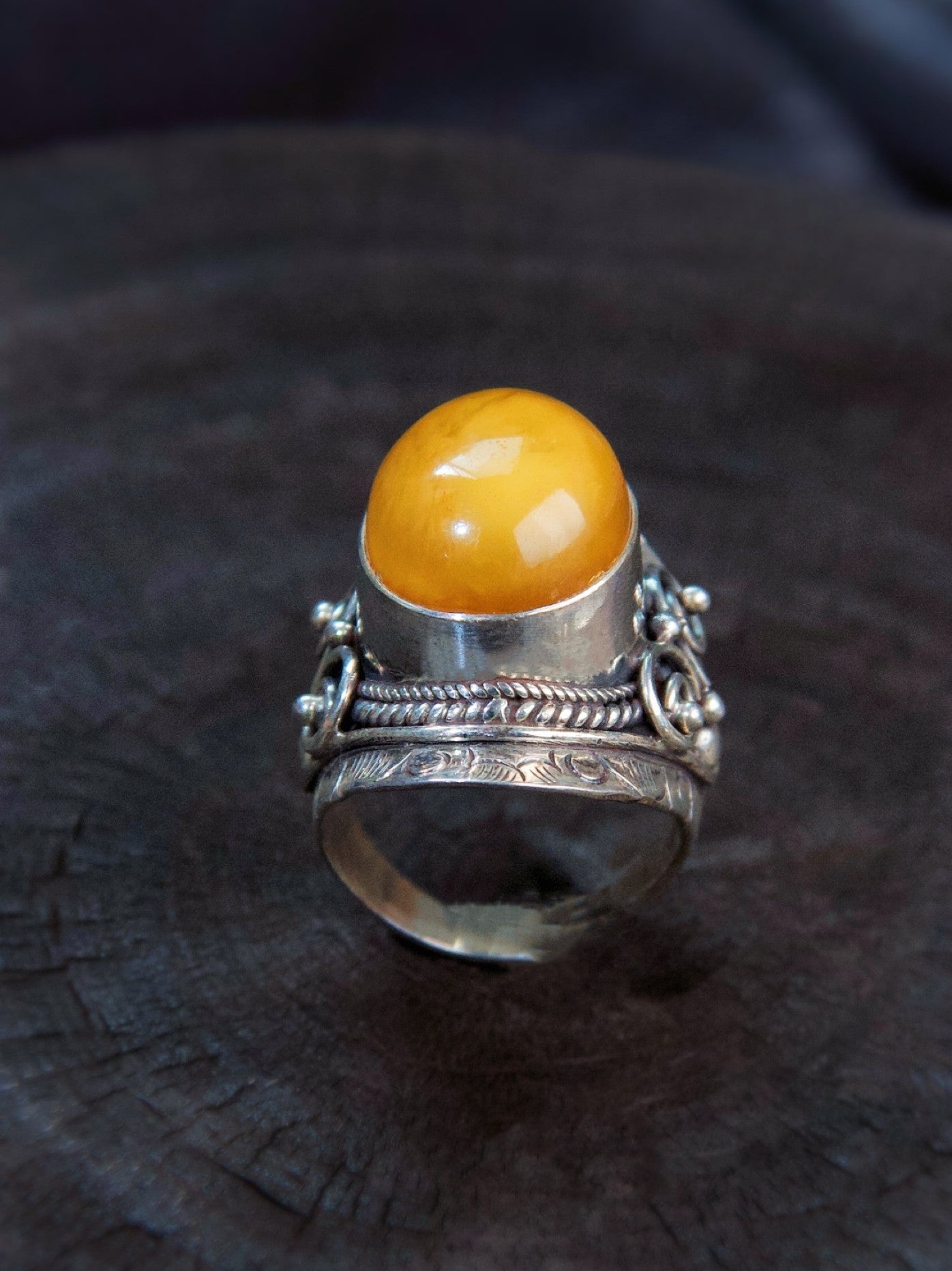 Old Beeswax Amber Ring