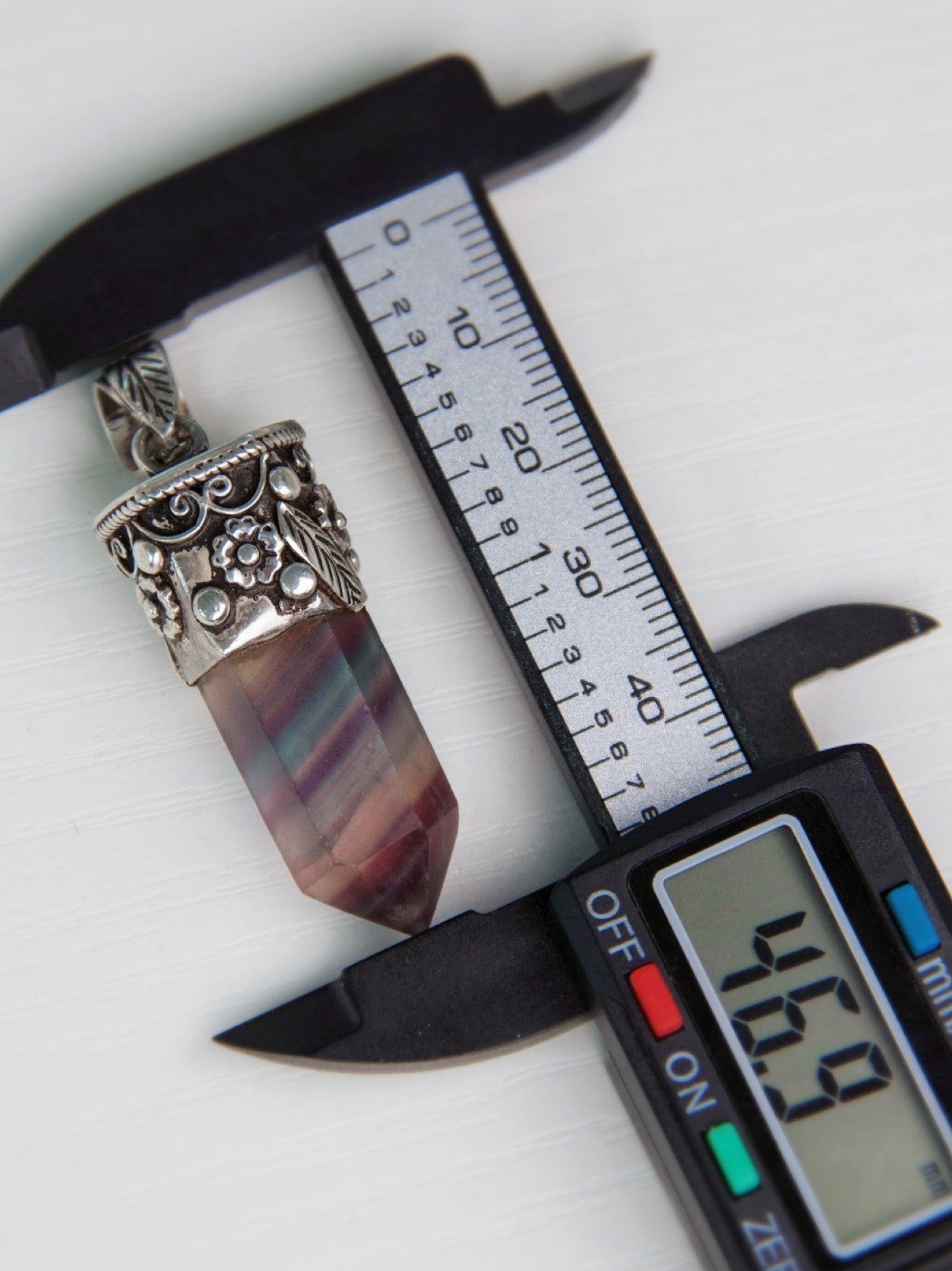 Handcrafted Fluorite Crystal Necklace – Natural Gemstone Jewelry with Healing Properties