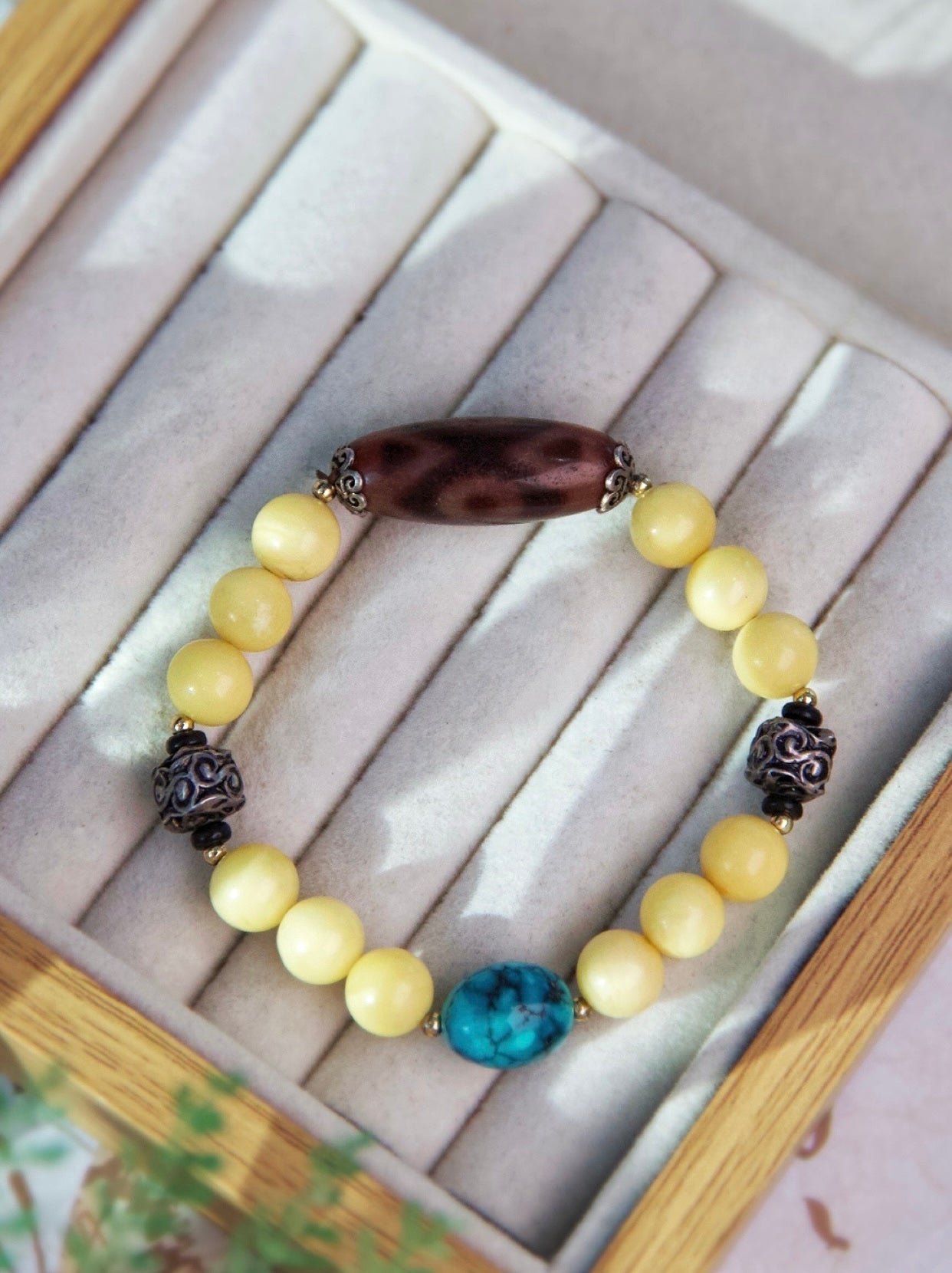 Handcrafted Tibetan Beeswax Amber Bracelet – Natural Healing & Wellness Gemstone Jewelry