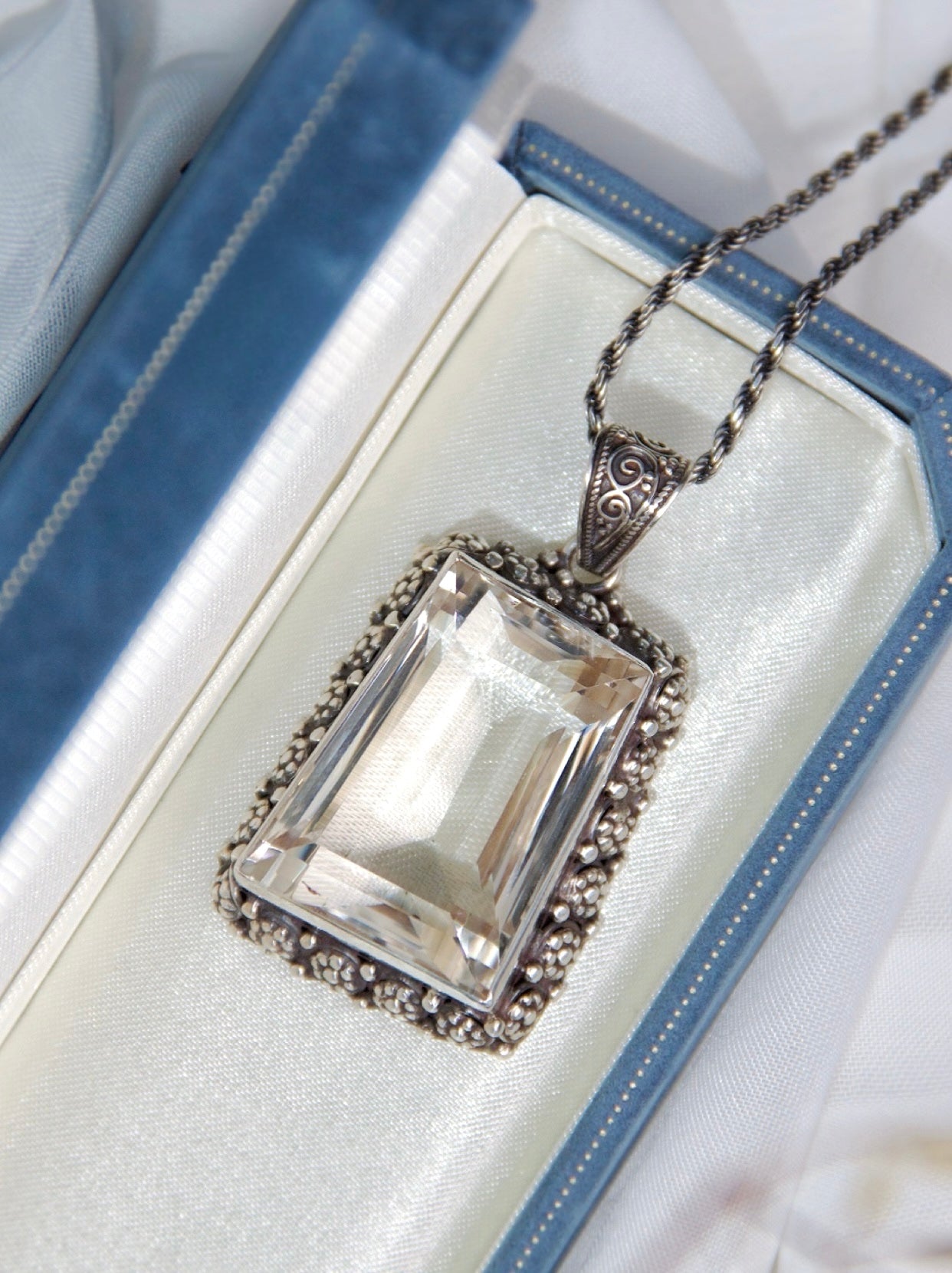 Handcrafted Clear Quartz Crystal Necklace – Natural Gemstone Jewelry with Healing Properties