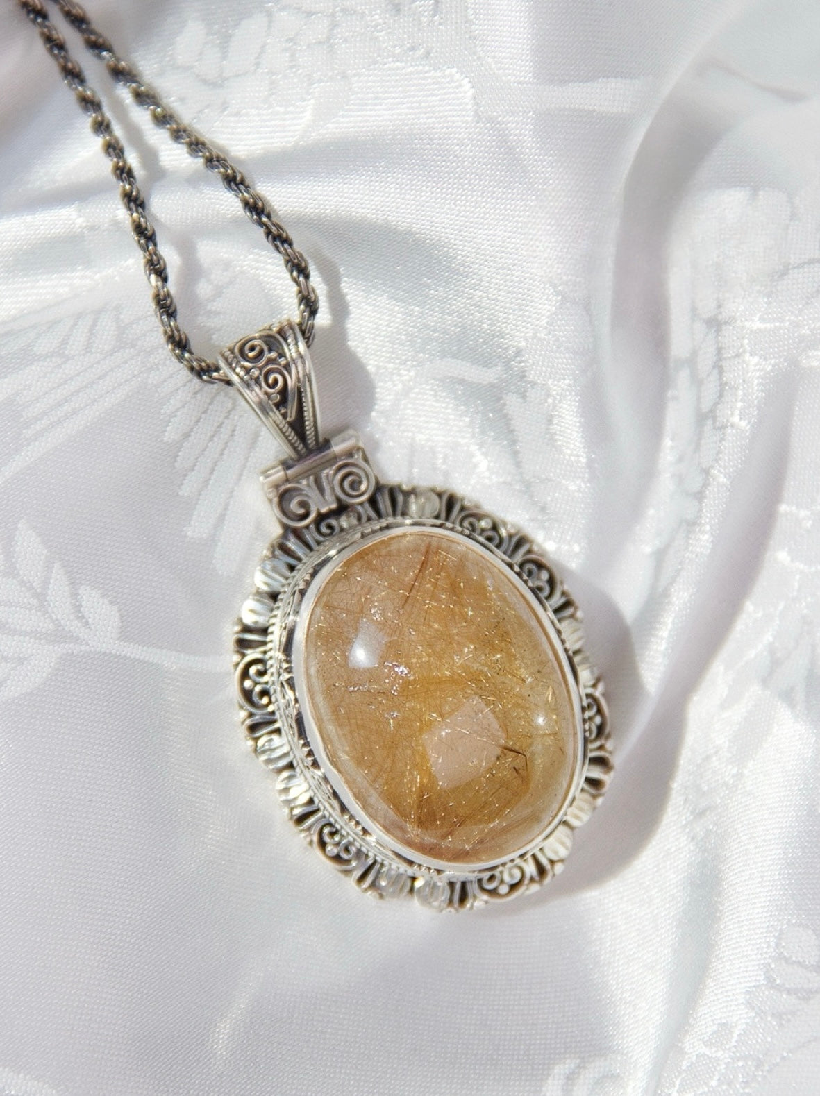 Vintage Crystal Necklace - Sustainable Jewelry