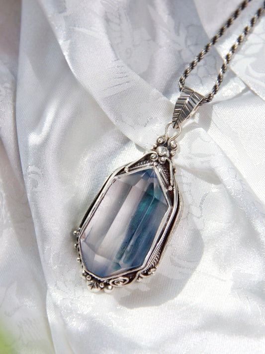 Vintage Blue Rutile Quartz Crystal Necklace – Natural Gemstone Jewelry with Healing Properties