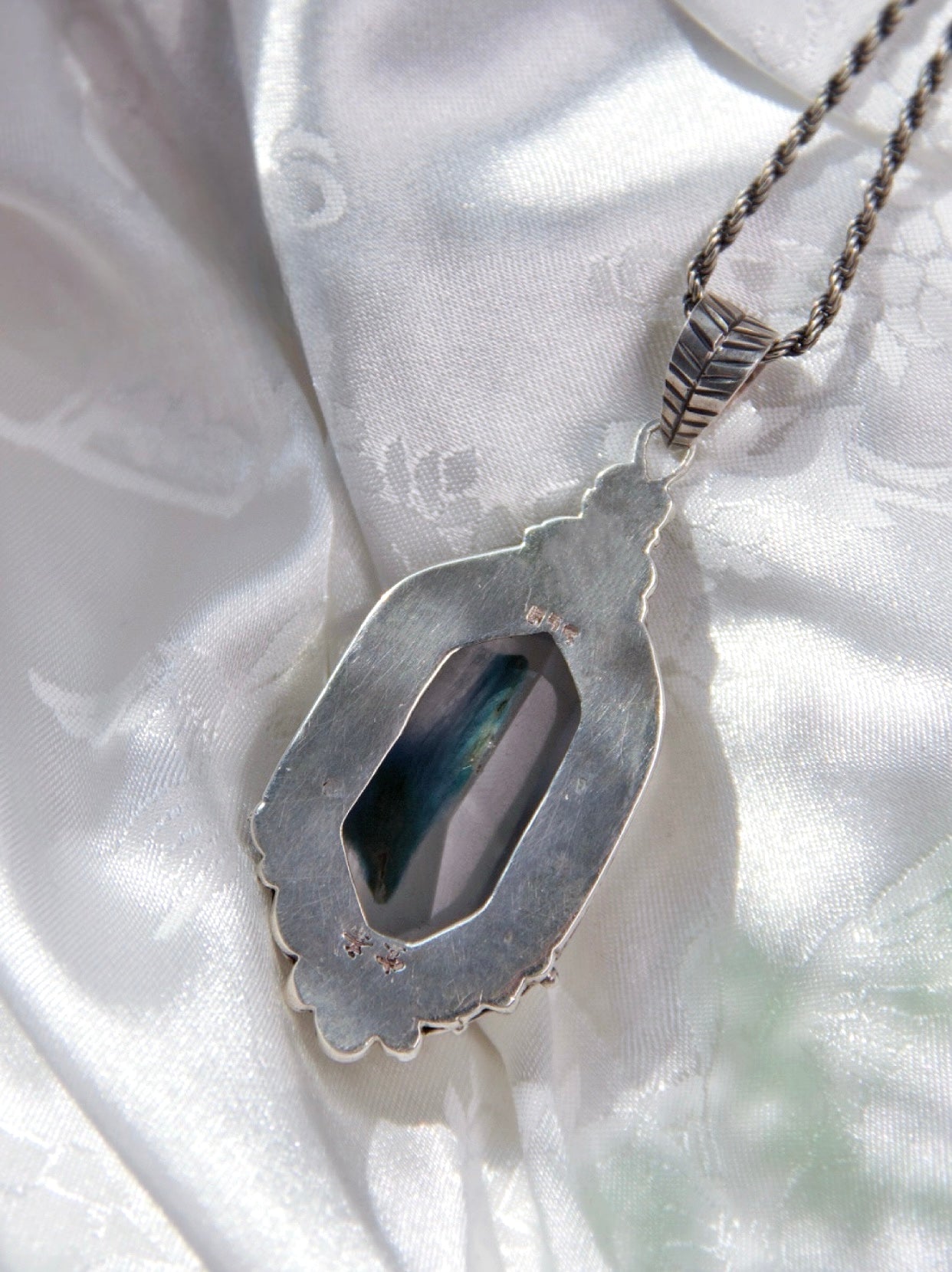 Vintage Blue Rutile Quartz Crystal Necklace – Natural Gemstone Jewelry with Healing Properties