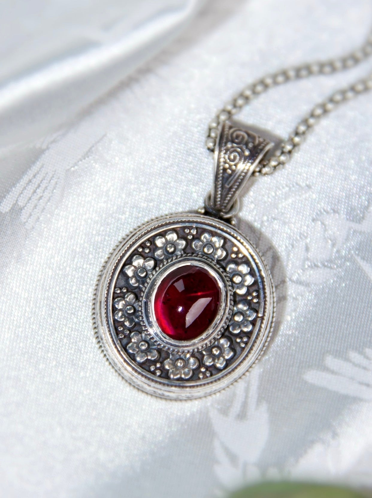 Garnet Chakra Pendant – Handcrafted Silver Necklace for Energy & Passion