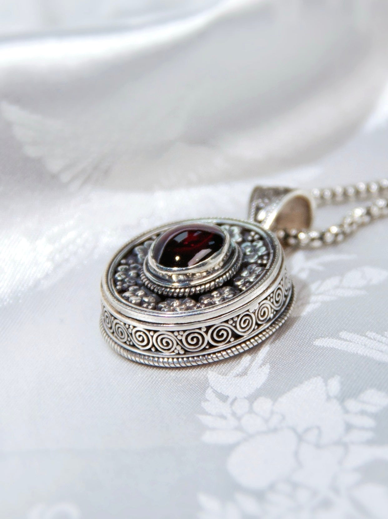 Garnet Chakra Pendant – Handcrafted Silver Necklace for Energy & Passion
